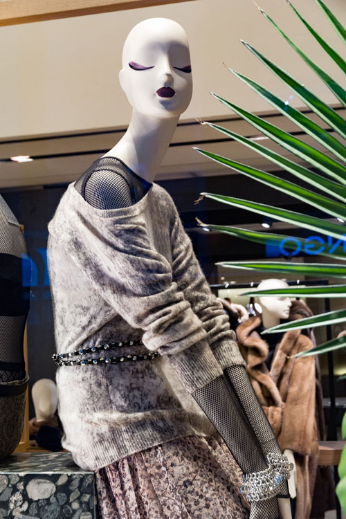 Photo report Milan shopping windows