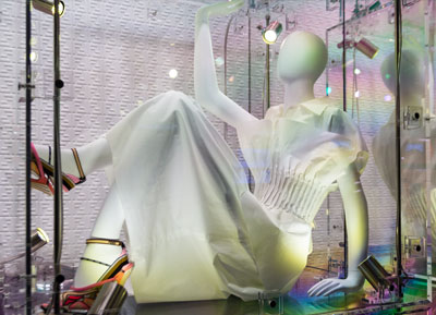 Milan shopping windows Photo report Milan shopping windows