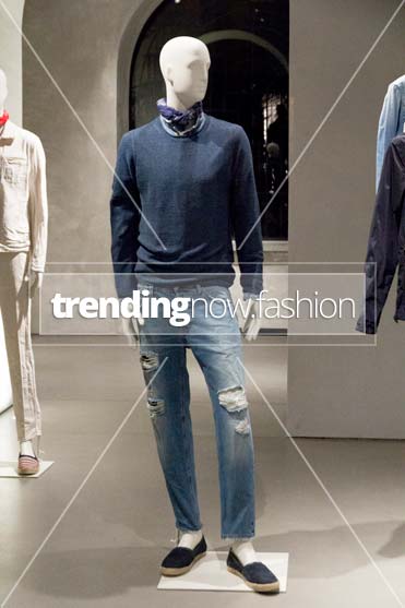 Milan shopping windows Dondup