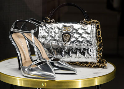 Milan shopping windows Photo report Milan shopping windows